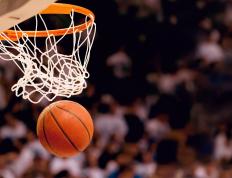 足协杯战况：辽宁男篮防线稳固，曼城进攻受阻，内马尔成最佳的简单介绍